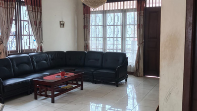 Rumah, 2 Lantai, SHM, di Duri Kosambi,