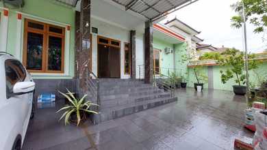 Dijual Rumah Metro Permata Yg Cantik Dan Menarik Ada Pool