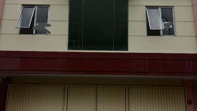 Gudang di kompleks pergudangan Sentra Niaga Terpadu Jl Daan Mogot Km 18
