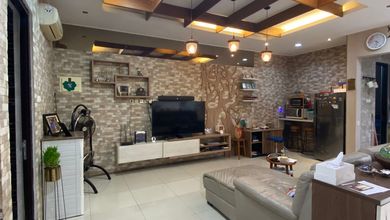 Rumah 3 Lantai Casa Jardin Rapih Full Furnished Siap Huni