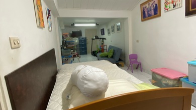 Rumah Pluit 1 1/4 Lantai Hitung Tanah Jalanan Lebar 3 Mobil