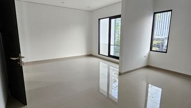 Dijual Rumah Brand New di Sunter Agung, Luas 7X14m. Row Jalan Lebar