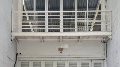 Dijual Cepat Ruko di Pluit. Luas 5x30m. Semi Furnish