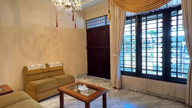 Rumah Hoek Pluit Utara Rapi Siap Huni 