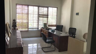 Ruko Muara Karang Dijual Cepat, Jalan Lebar 2 Arah