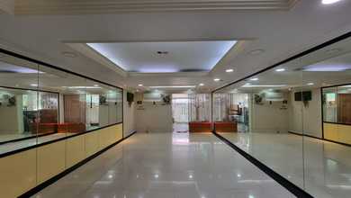 Pluit Jalan Depan Rumah Lebar
