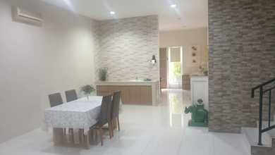 Rumah Bagus Semi Furnished SHM di Pluit, Jakarta Utara