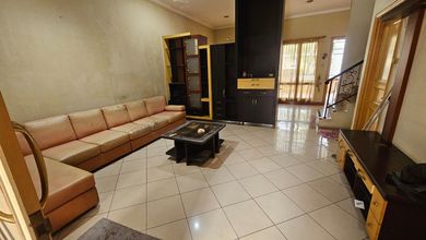 Rumah Bagus Semi Furnished SHM di Bukit Golf Mediterania - Pik, Jakarta Utara