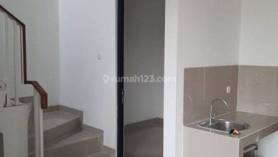 Dijual Cepat Rumah Hoek Metland Puri 