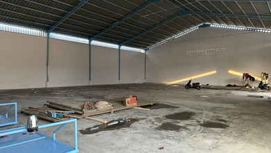 Disewakan Gudang di Kavling Dpr Cipondoh 40X40