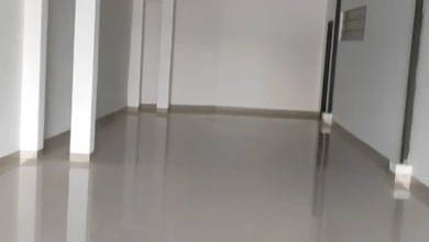 Disewa Gudang Jurumudi Baru, Benda