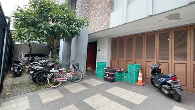 Dijual Rumah Komplek Taman Harapan Indah Jelambar Grogol Petamburan Jakarta Barat