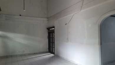 Rumah utama raya disewakan