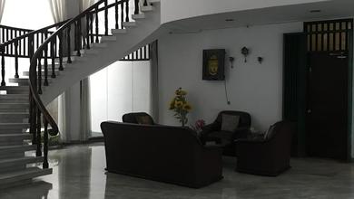 L2. RUMAH 2 LANTAI GREEN GARDEN JAKARTA BARAT