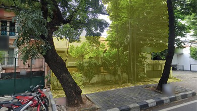 Y8. RUMAH 1.5 LANTAI KRAMAT PELA JAKARTA SELATAN