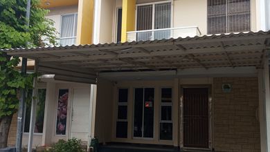 Rumah Luas 3 lantai di green lake city cluster australia