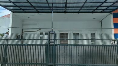 Rumah Bagus 2 lantai di Bojong indah tidak banjir