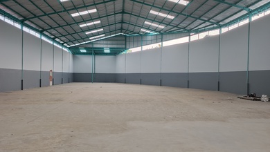 Gudang Baru di Rawa Buaya 1400 M