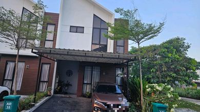 Rumah Citra Garden Puri 2 Lantai Semi Furnish