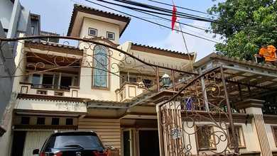 Rumah Bagus Di Bojong Indah Lantai Marmer 2 Lt