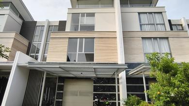 Rumah Mewah Pik Cluster Chopin Golf Island Rumah