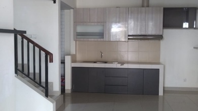 Dijual Rumah Hoek Siap Huni Di Thomson Utara, Gading Serpong