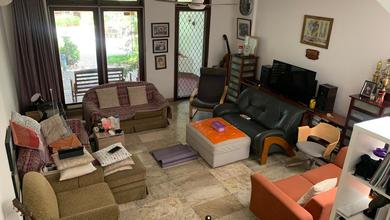 Dijual Town House Pantai Mutiara 5x24m2 3.5 Lantai Siap Huni