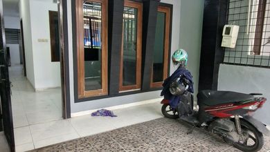 Rumah Premium Luas 72 Jual area Jelambar, Jakarta Barat
