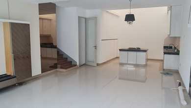 Rumah Layar Permai Pantai Indah Kapuk