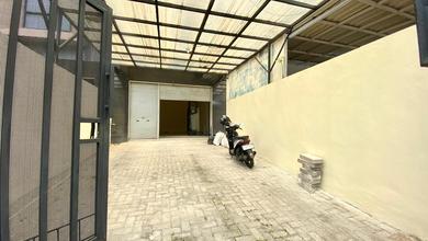 Ruko 3 Lantai Strategis Hadap Boulevard Di Cempaka Putih, Jakpus