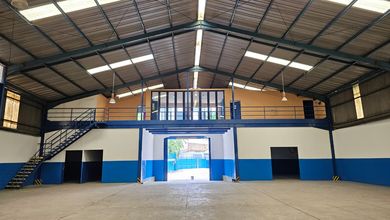 Dijual cepat gudang 2100 m2 bagus banget rawabuaya jakarta barat