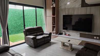 Dijual Rumah Mewah Green Garden Residence 3.5 Lantai Full Furnished Hot Item