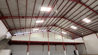 Disewakan Gudang Kbc Kamal 900m2 Plong Baru Brandnew Rapi Full Cor Akses 40ft