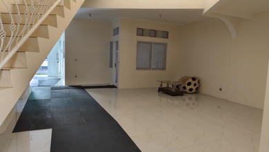 Jual Rumah Anggrek Loka BSD City Lama 400 Meter SHM TangSel