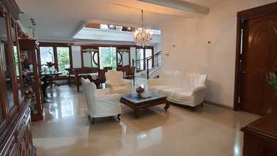 jual Rumah Bintaro Sektor 3 SHM 2 Lantai Semi Furnished Classic