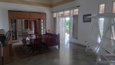 Disewa Rumah Villa Pondok Labu 2 Lantai SHM luas tanah 1450 meter