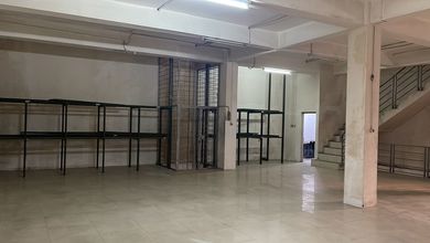 Dijual Ruko Komersial Cideng 4 Lantai SHM 432 m Jakarta Pusat