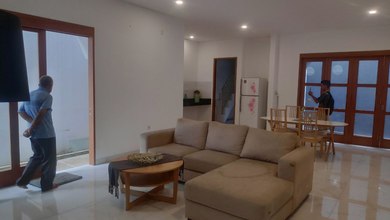 Rumah Jagakarsa 2 Lantai SHM Unfurnished Jaksel