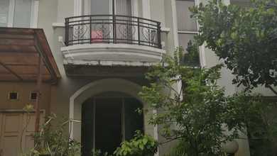 Dijual Rumah Bagus 2 Lantai SHM Furnished Gading Serpong