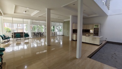 jual rumah renovasi hook Pondok Indah 800 meter SHM Jaksel