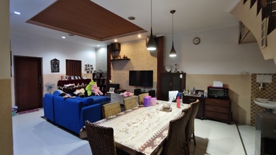 Dijual Rumah Cantik BSD City Lama 2 Lantai 270 Meter SHM Tangsel