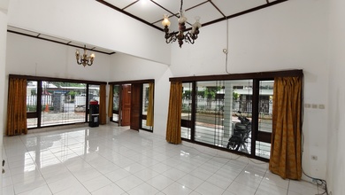 Sewa Rumah Senayan 600 Meter Cocok untuk Usaha Jaksel