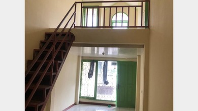 Sewa Rumah Taman Semanan Indah 2 Lantai Kosongan di Cengkareng