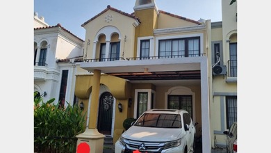 Dijual Rumah Royal Serpong Village 2 Lantai 180 Meter SHM Serpong