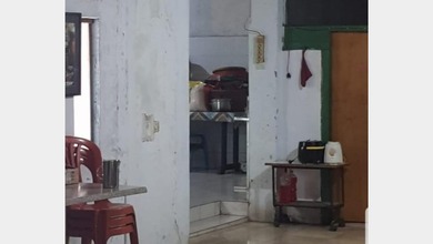 Jual Rumah Tua Kebayoran Lama untuk Kos 120 Meter Dekat Stasiun