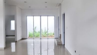 Rumah Megah Dan Bagus Di Green Lake City