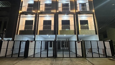 Dijual Rumah Baru 3 Lantai Di Tanjung Duren Free Promo Khusus Hingga Akhir Bulan Ini Rumah Bagus di Jl. Tanjung Duren Barat V No.43, Tanjung Duren Utara, Grogol Petamburan, Kota Jakarta Barat, DKI Jakarta, Indonesia, 11470, Tanjung Duren SHM