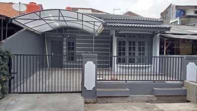Rumah Siap Huni di Dalam Komplek Ciledug, Tangerang 