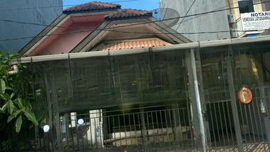 Rumah, SHM, di Gading Serpong,Hadap Jl Raya Cocok Utk Ringgal dan Usahar