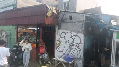 Dijual Rumah Sawah Lio Jakarta Barat Disewa Usaha Nasi Padang